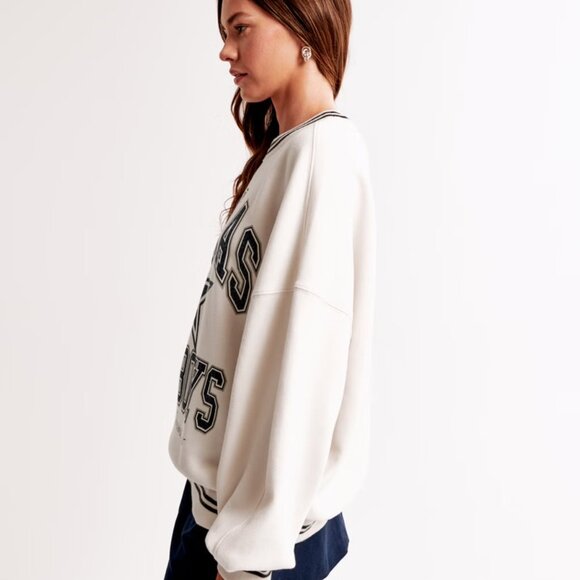 Dallas Cowboys Graphic Oversized Sunday Crew - Picture 3 of 7